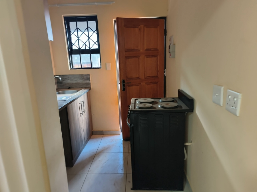 To Let 1 Bedroom Property for Rent in Ikageng North West